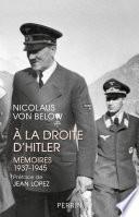 A la droite d'Hitler