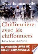 Chiffonnière avec les chiffonniers