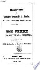 Une femme qui se jette par la fenêtre